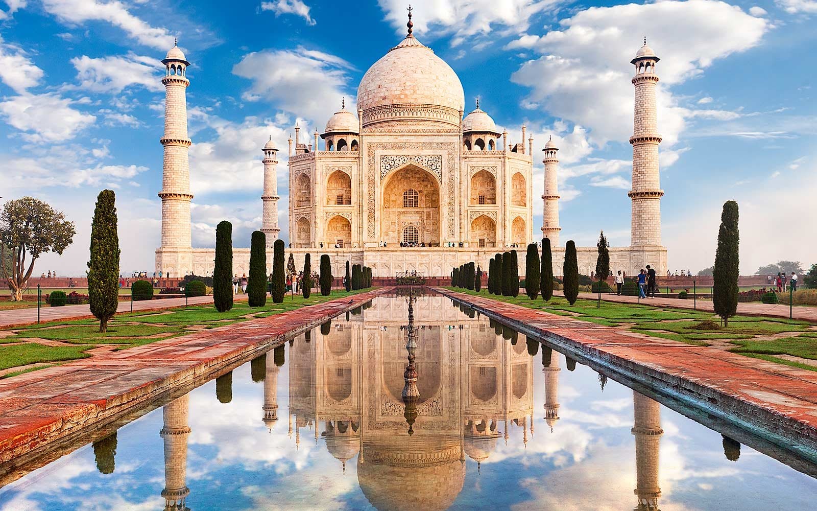 Taj Mahal trip from Delhi